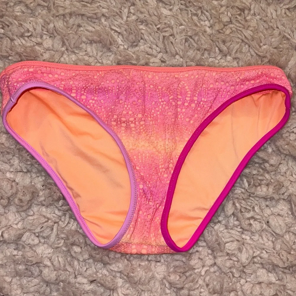 Bikini bottom bundle - Picture 3 of 5